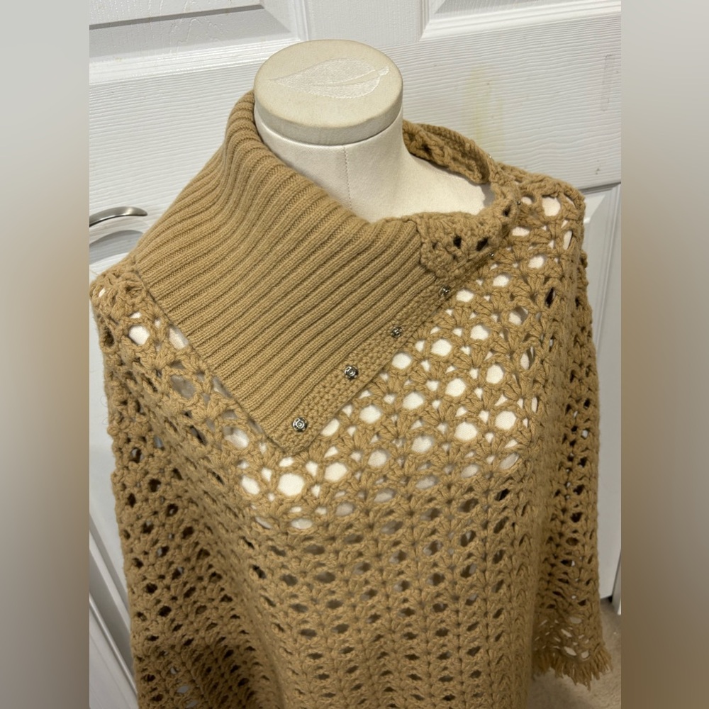 Club Monaco Wool Crochet Poncho Tan O/S EUC - Picture 7 of 11